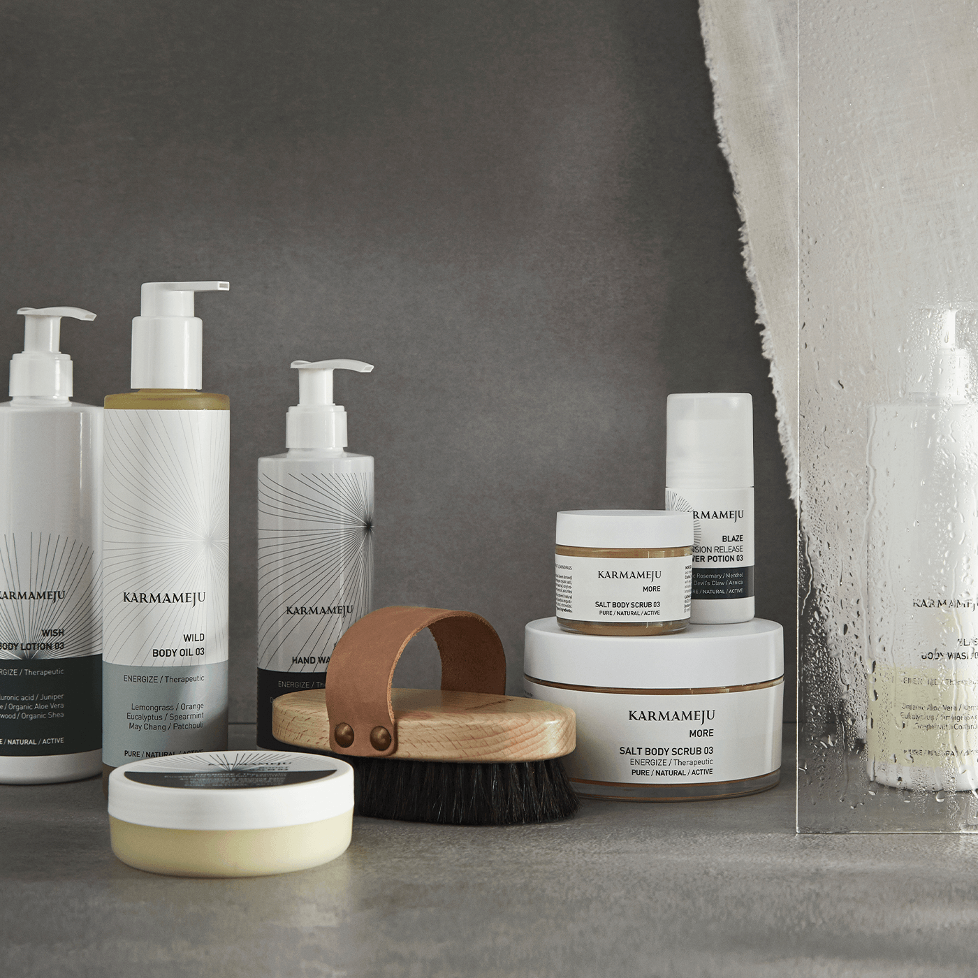 MORE / SALT BODY SCRUB